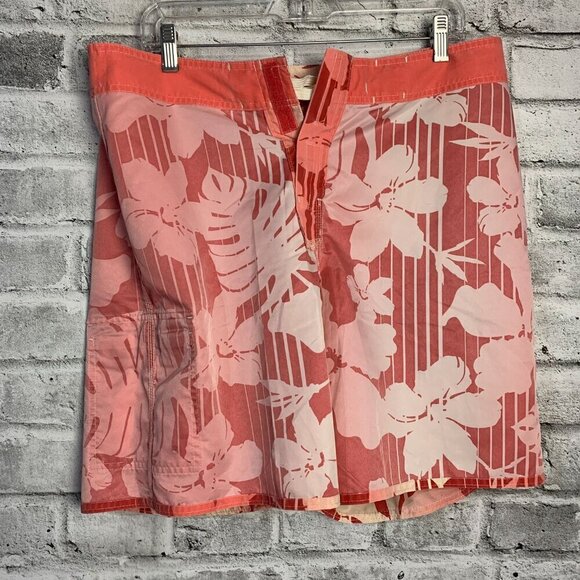 Speedo Tropical Hawaiian Print Boardshorts - Picture 6 of 13